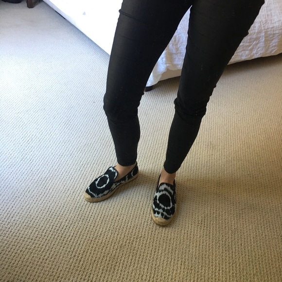 Elyse Walker Dee Espadrille in Tie Dye - Picture 4 of 8